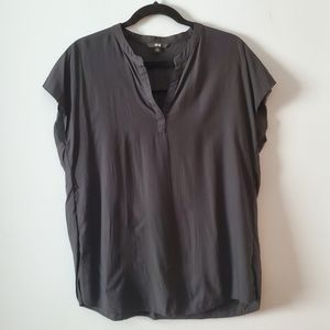 Uniqlo Black Top